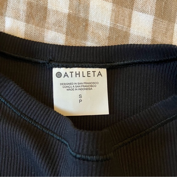 NWT Athleta Signature Rib Mock Neck Tank Black Size Small - Picture 5 of 6